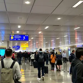 filas na segurança em aeroportos dos EUA